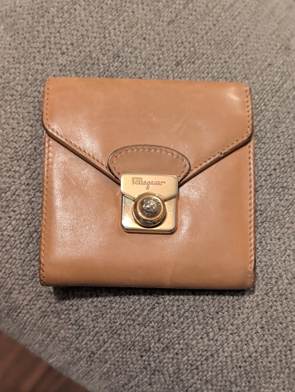 Salvatore Ferragamo Vintage Tan Leather Compact Wallet - Picture 2 of 10